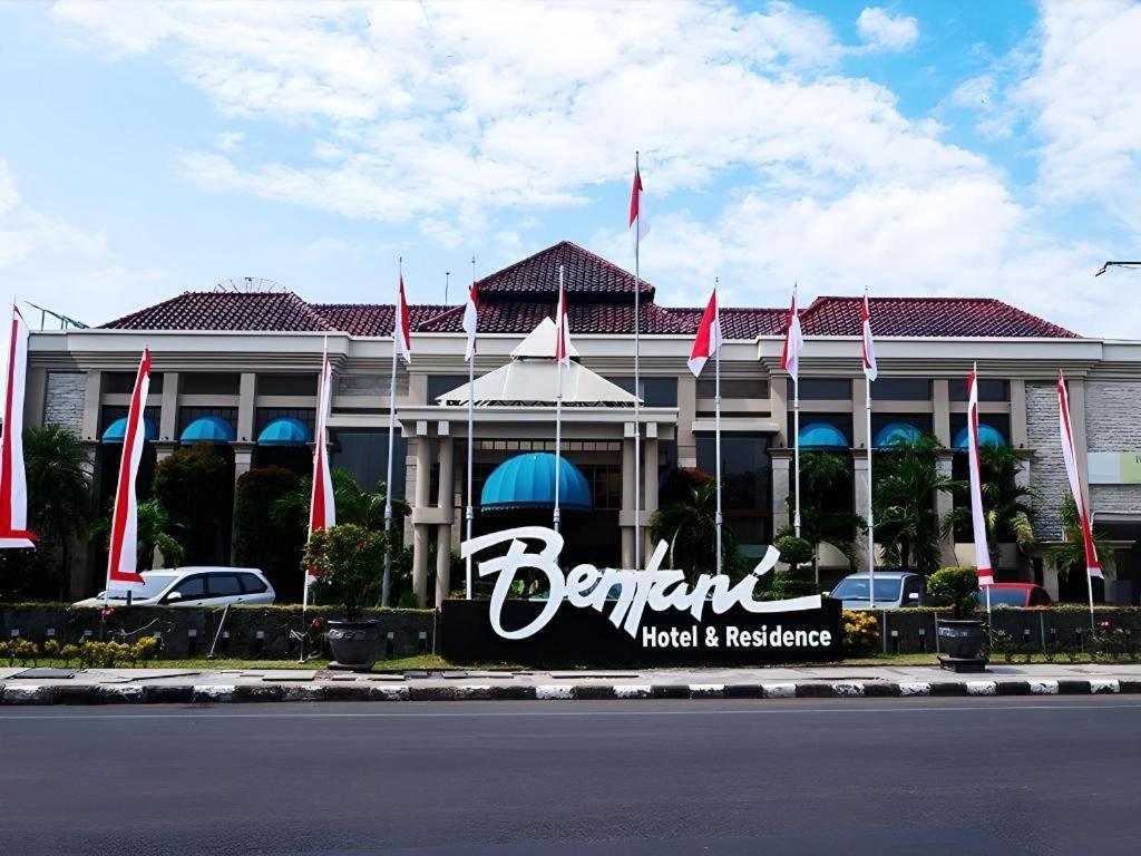 Bentani Hotel & Residence Чиребон Экстерьер фото