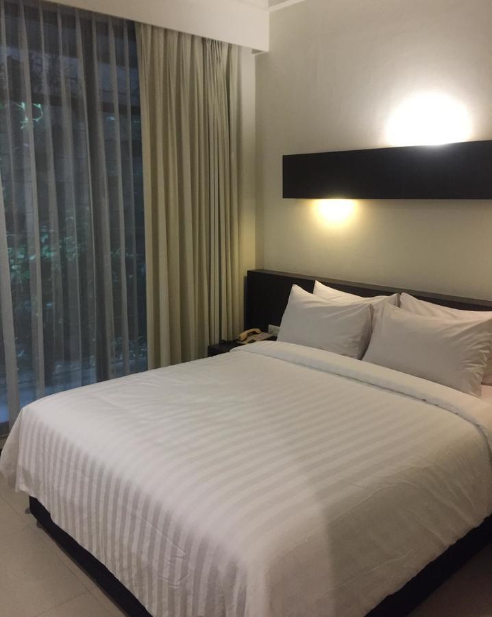Bentani Hotel & Residence Чиребон Экстерьер фото